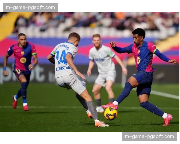 亚马尔持续高光表现 16岁新星已成巴萨进攻核心 亚马尔持续高光表现 16岁新星已成巴萨进攻核心