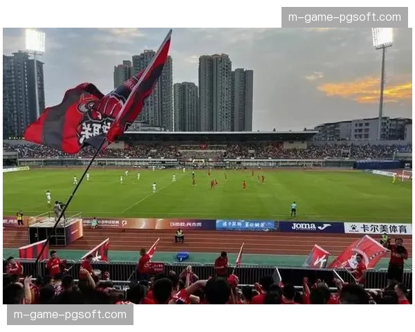 重庆铜梁龙场均控球率49% 务实打法不追求场面控制权 重庆铜梁龙场均控球率49% 务实打法不追求场面控制权